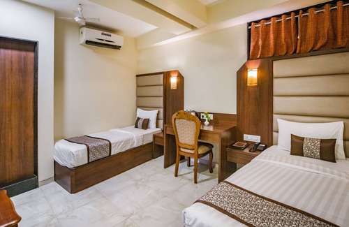 Nashik Hotel | Hotel 24 Seven
