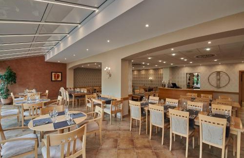 Velke Bilovice Hotel | Hotel Akademie a depandance Vila Jarmila