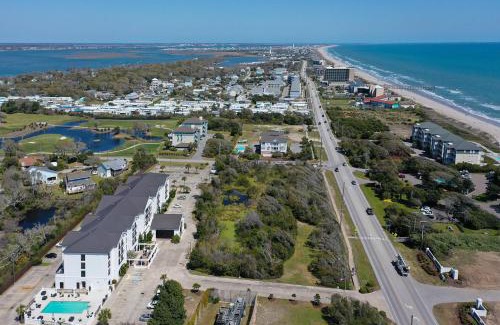 Pine Knoll Shores Hotel | Hotel Alice