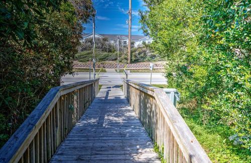 Pine Knoll Shores Hotel | Hotel Alice