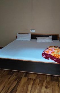 Maihar Hotel | Hotel Aman inn and restaurant