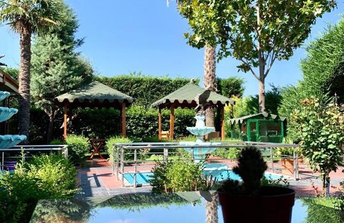 Ardenice Hotel | Hotel Anxhelo