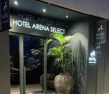 Quatre Carreres Hotel | Hotel Arena Select