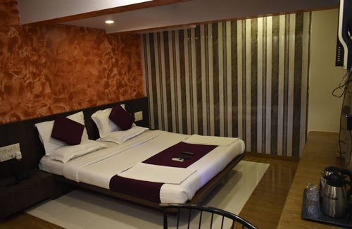 Bandra East Hotel | Hotel Arma Court