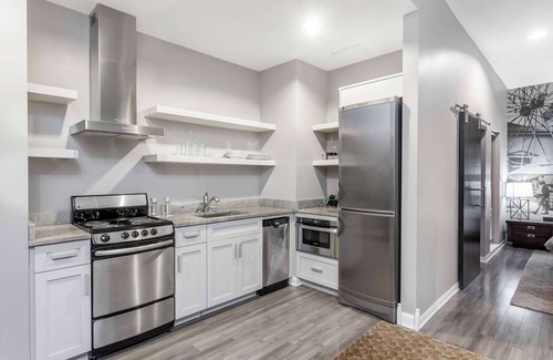 Downtown Buffalo Hotel | Hotel at the Lafayette Trademark Collection by Wyndham