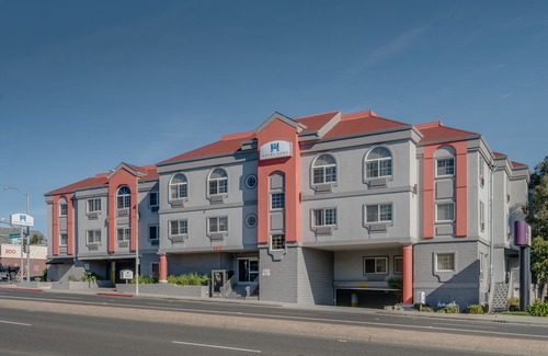 San Bruno Hotel | Hotel Aura SFO Airport