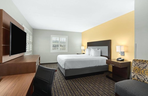 San Bruno Hotel | Hotel Aura SFO