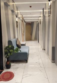 Mathura Hotel | Hotel B P Emerald, Mathura