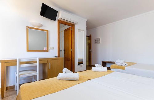 Es Pelats Hotel | Hotel Bellavista