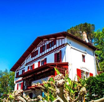 Hendaye Hotel | Hotel Bellevue