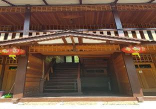 Senggigi Hotel | HOTEL BESAR BULAN BARU - Senggigi