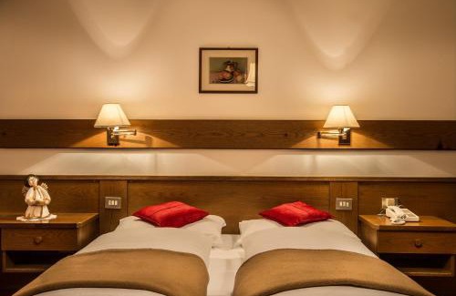 Livinallongo del Col di Lana Hotel | Hotel Boè Sport and Nature