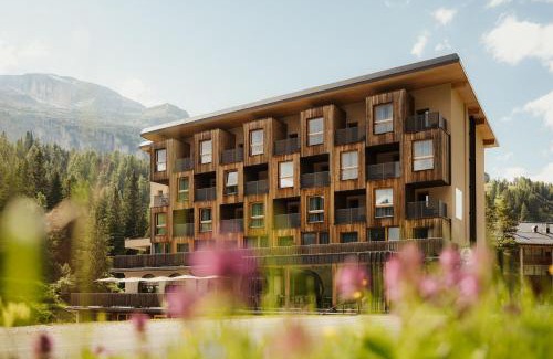 Livinallongo del Col di Lana Hotel | Hotel Boè Sport and Nature