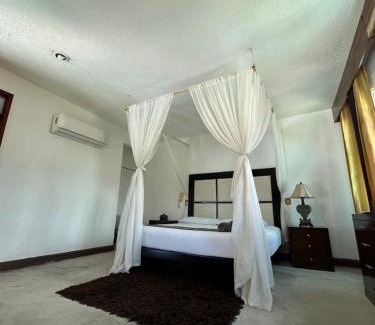 Coyuca de Benitez Hotel | Hotel Boutique Punta Jamaica