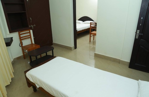 Kuppaayil Hotel | Hotel Brahmaputhra