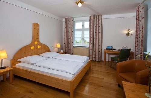 Memmelsdorf Hotel | Hotel & Brauereigasthof Drei Kronen