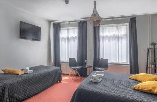 Dokkum Hotel | Hotel Café Restaurant 't Raedhûs