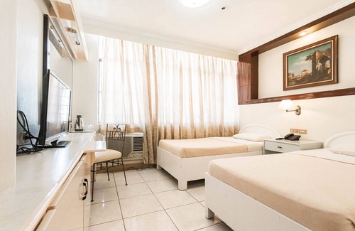 Downtown Tacloban Hotel | Hotel Canelsa