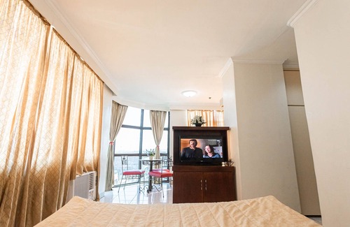 Downtown Tacloban Hotel | Hotel Canelsa