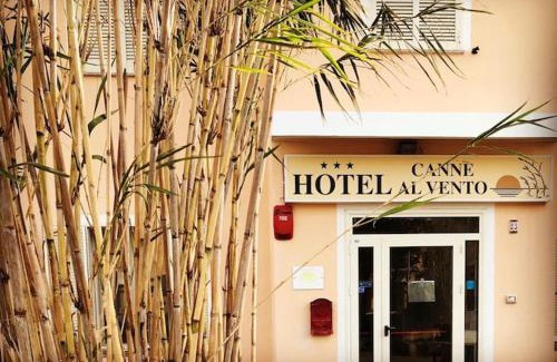 Santa Teresa di Gallura Hotel | Hotel Canne al Vento