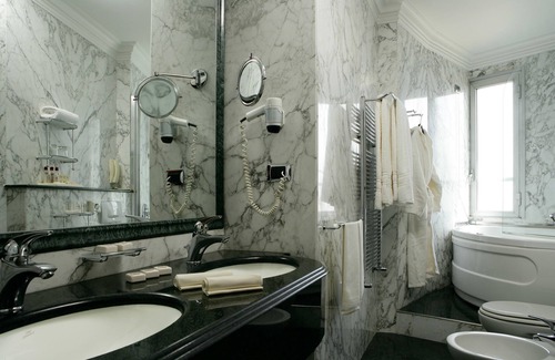 Washington Hotel | Hotel Capitol