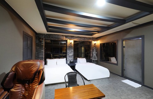 Tohwail-tong Hotel | Hotel Carlton Incheon Airport Juan