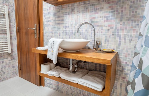 Oreshak Hotel | Hotel Casa Art