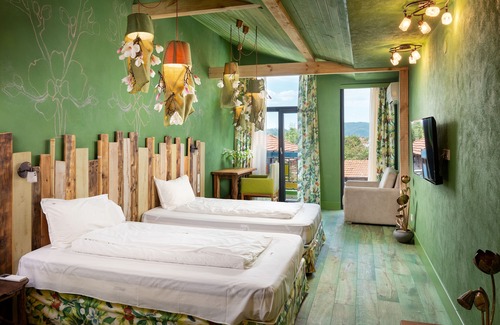 Oreshak Hotel | Hotel Casa Art