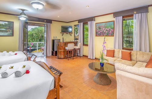 Golfito Hotel | Hotel Casa Roland Golfito Resort