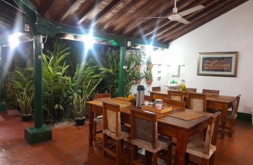 Santa Cruz de Mompox Hotel | HOTEL CASA VANIA MOMPOX, Centro histórico, Con Parqueadero en el Hotel