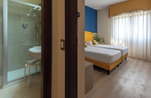 Castel San Pietro Terme Hotel | Hotel Castello