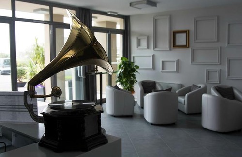 Larciano Hotel | Hotel Castelmartini
