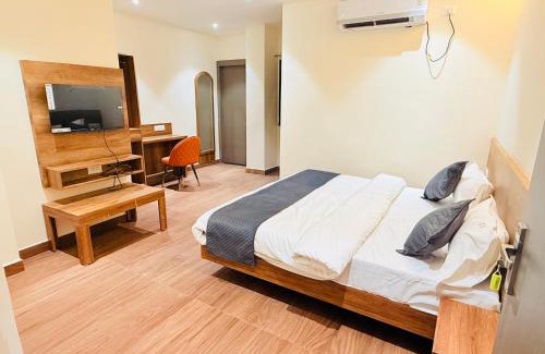 Gorakhpur Hotel | Hotel City Inn 2min Walk To Gorakhnath Tample