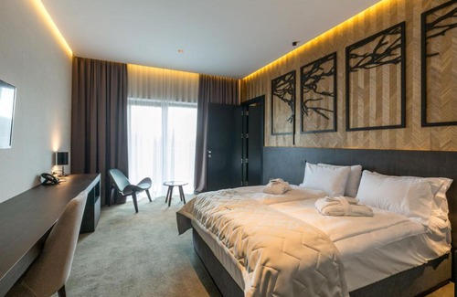 Divcibare Hotel | Hotel Crni Vrh