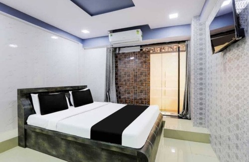 Udhna Hotel | Hotel Delight In By GRB