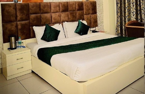 Katra Hotel | Hotel Devi Grand