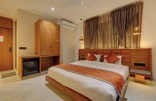 Surat Hotel | Hotel Diamond 26