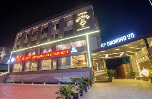 Surat Hotel | Hotel Diamond 26