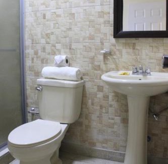 Santa Ana Hotel | Hotel Doral
