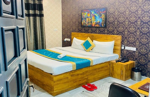 Sirsa Hotel | Hotel Eleven (Make Your Stay Comfortable With Us)