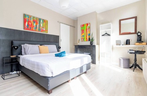 Historical Center Bruges Hotel | Hotel Entree Brugge - Charming hotel in picturesque Brugge with AC, WiFi
