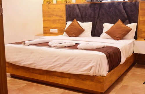 Ahmedabad Hotel | Hotel Era