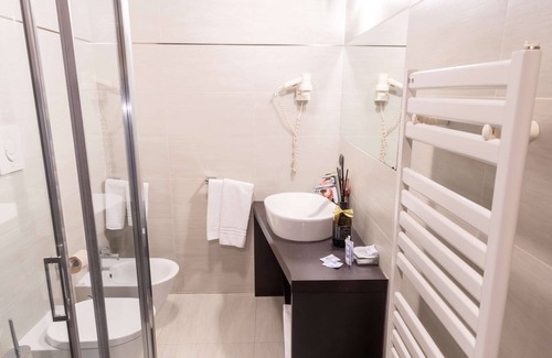 Carugate Hotel | hotel ferrari milano