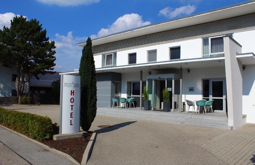 Dingolfing Hotel | Hotel Garni Max Zwo
