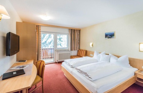 Stanzach House | Hotel Garni Waldhof - Wohlfühlen am Lech