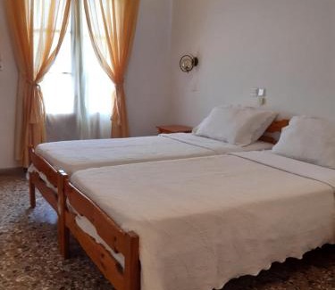 Golden Beach Hotel | Hotel George