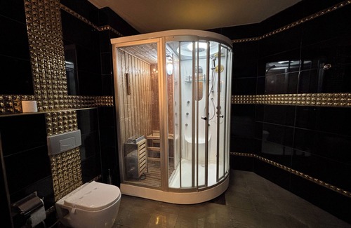 Mezetli Hotel | Hotel Golden King