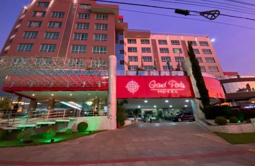 Chacara Cachoeira Hotel | Hotel Grand Park