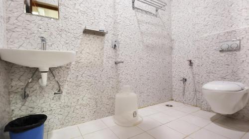 Yercaud Hotel | Hotel Grand Square