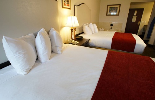 Branson Theater District Hotel | Hotel Grand Victorian